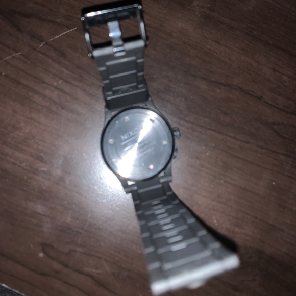Nixon watch - Picture 2 of 2